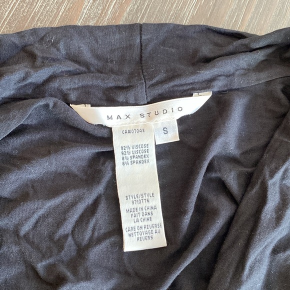 Max Studio ladies crossover top in black size Small - Picture 3 of 8